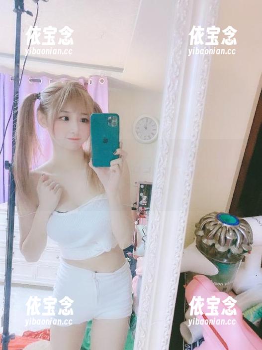 Candy网红馆 - 小狐狸Kathryn全新修女写真上线，原图带您进入不一样的视觉体验.txt