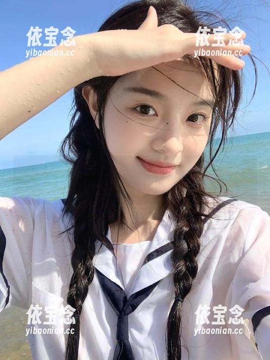 Feilin嗲囡囡 - 在流氓小巫女的全套作品中寻找丝袜的无尽魅力！.txt