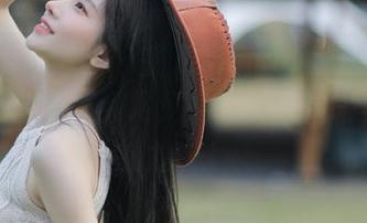 Feilin嗲囡囡 - 芷儿Momoko带来全新美足作品更新，尽览她的时尚风采与自信魅力！.txt