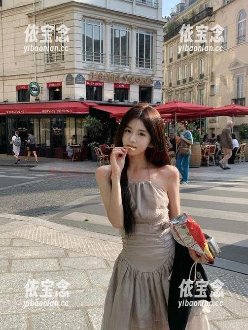 GIRLT果团网 - 到云菲菲的夏日花园：套图精选记录梦幻清凉时光.txt