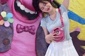 GIRLT果团网 - 在周大萌的写真图册中，裤里丝如何成为焦点的完美符号？.txt