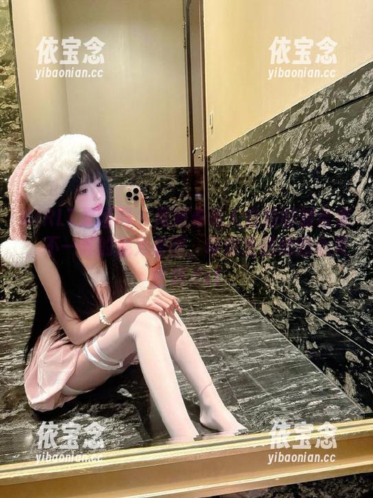 GIRLT果团网 - 周妍希私人自拍时刻合集：不一样的魅力套图，带你走进她的心灵世界.txt