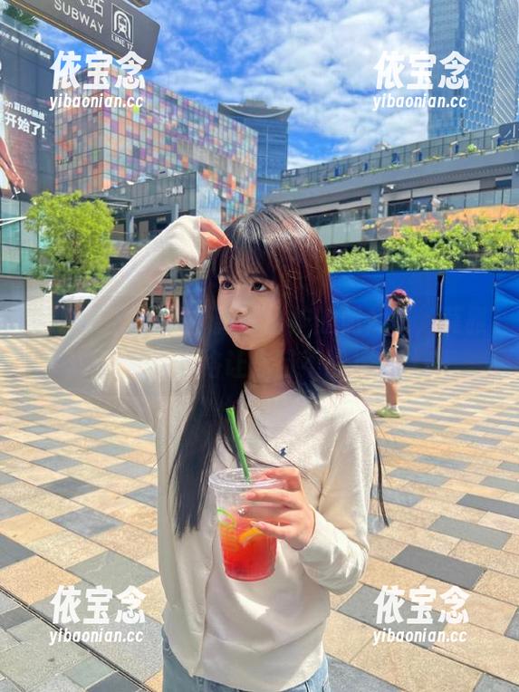 GIRLT果团网 - 新鲜出炉的照片集，莫雅淇油亮风格让你目不暇接.txt