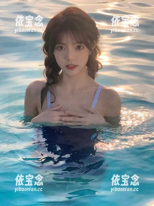 GIRLT果团网 - 私房摄影新风尚：莫雅淇网袜作品完美呈现.txt