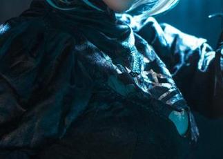 HaneAme雨波的写真探索：原神娜薇亚为主题的诗意照片集锦.txt