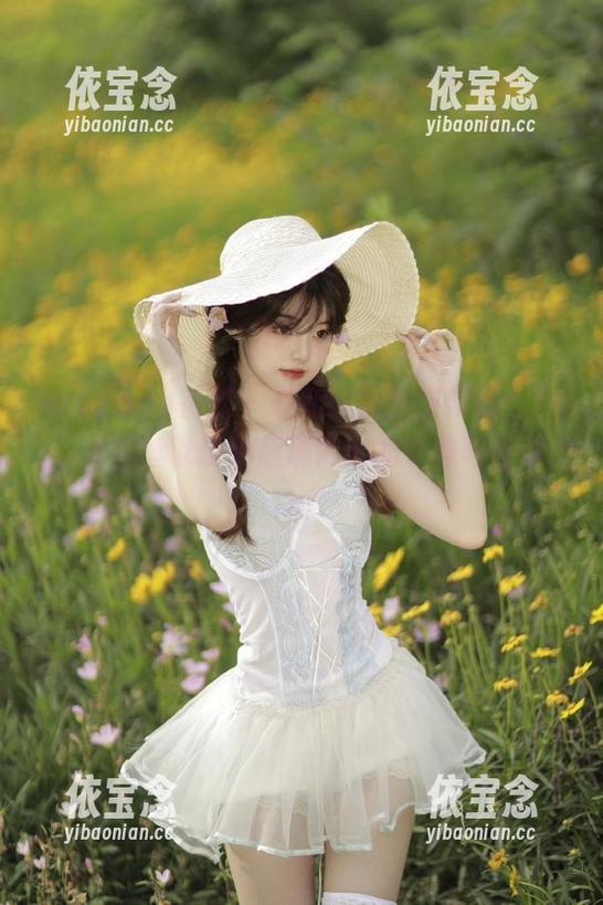 HuaYang花漾 - 最新修女主题作品：Egg_尤妮丝以摄影展现内心的宁静与信仰.txt