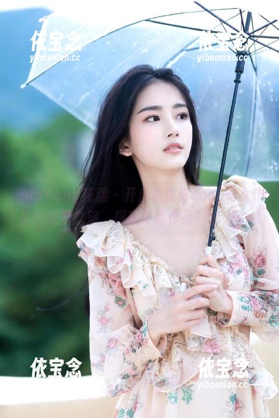HuaYang花漾 - 开启赵惟依coco修女作品的观看之旅，探索每幅作品的魅力.txt