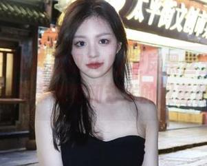 微密圈 - 免费获取July芝岚黑丝玉足的最新图册，尽享视觉和艺术的双重体验.txt