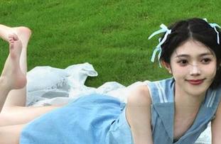 MFStar模范学院 - 林小艺独特视角下的高清少女图集：美丽在此绽放.txt