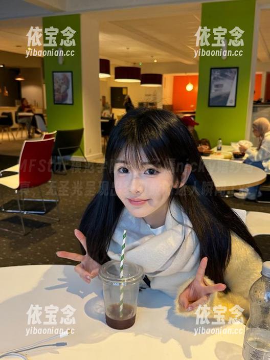 MFStar模范学院 - 白子嫣nicky婚纱写真，无圣光呈现出梦幻般的迷人瞬间.txt