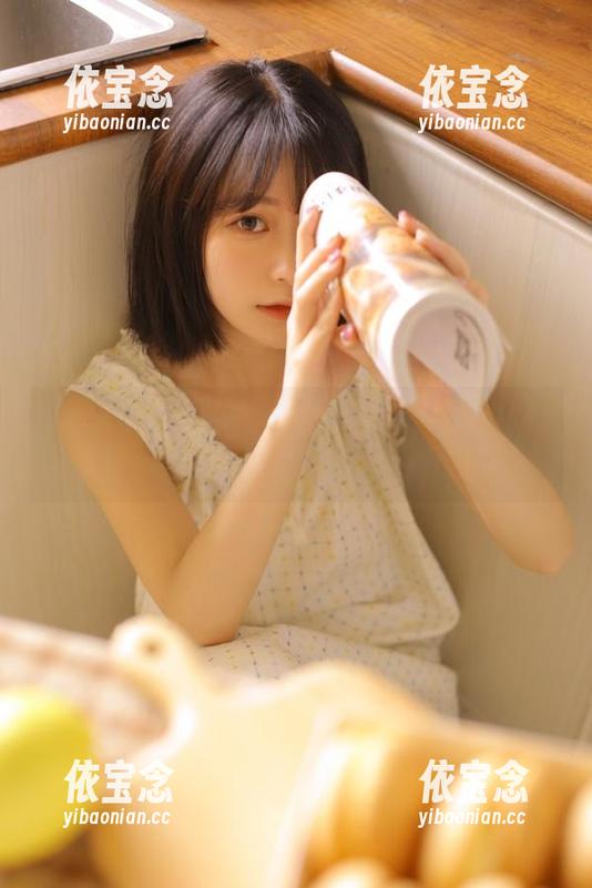 MiStar魅妍社 - 白衬衫中的斯戴媛Amy：绝美作品合集捕捉时光的瞬间.txt