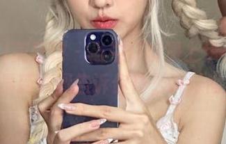 MyGirl美媛馆 - 当牛仔裤遇上伊小七MoMo，最新原图告诉你什么叫时尚！.txt