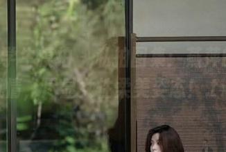 Pary学生模拍 - 私拍图集：燕萍的吊带风情，尽显女性柔美姿态！.txt