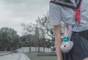 Rioko凉凉子特别呈现：在线浏览圣诞节兔子系列美图，快乐满满！.txt