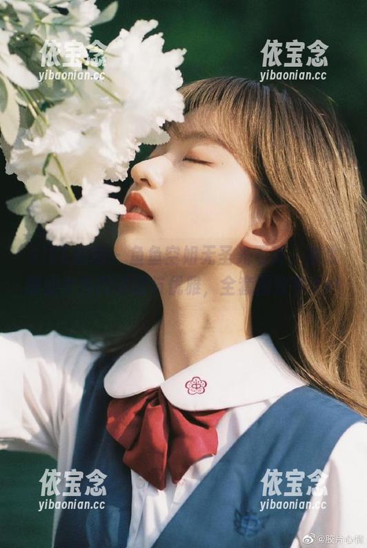 SIEE丝意 - 鱼鱼空姐无圣光写真，展现职业女性的自信与优雅，全套图分享.txt