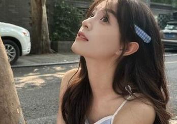TGOD推女神 - 透过镜头看林熙儿：她的私房作品传递透明的内心世界.txt
