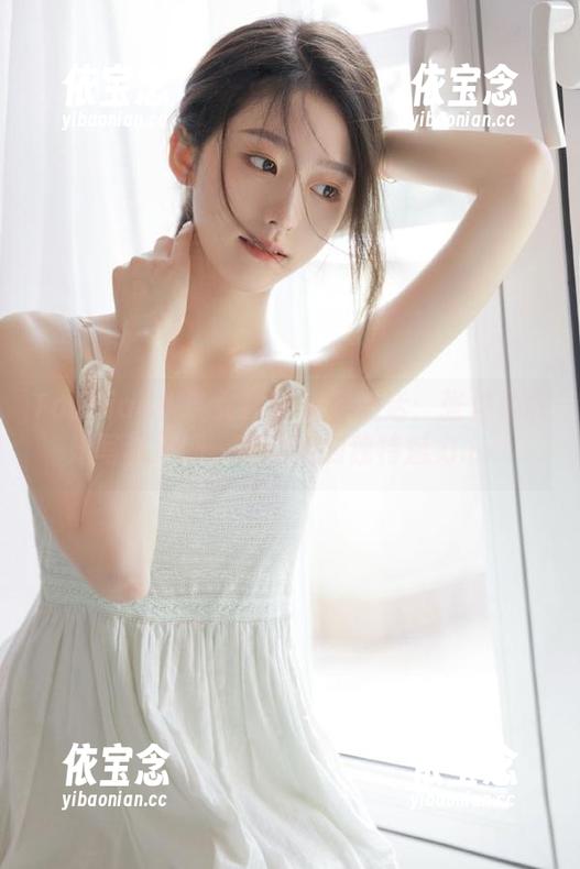 TouTiao头条女神 - 精致生活：张梓柔厨娘写真更新，感受她的独特魅力.txt