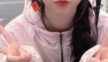 TouTiao头条女神 - 私房婚纱图集分享：柠檬酱的独特视角与美学.txt
