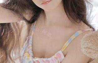 TouTiao头条女神 - 拥抱青春：童安琪少女写真集资源，记录纯真岁月的每个瞬间.txt