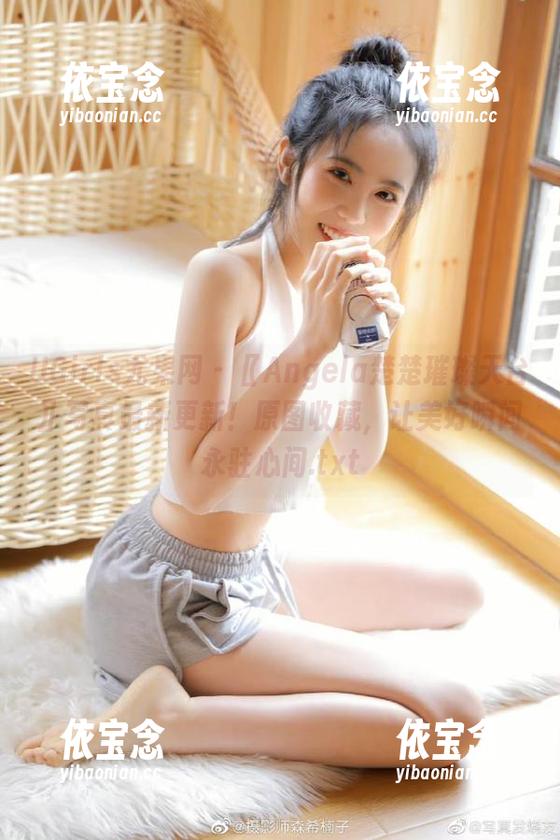 UGirls尤果网 - 〖Angela楚楚璀璨天台〗写真最新更新！原图收藏，让美好瞬间永驻心间.txt