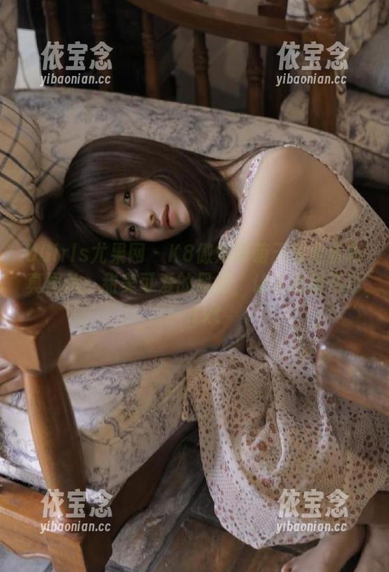 UGirls尤果网 - K8傲娇萌萌天台全套写真图片，甜美可爱的风格，让人心动不已！.txt