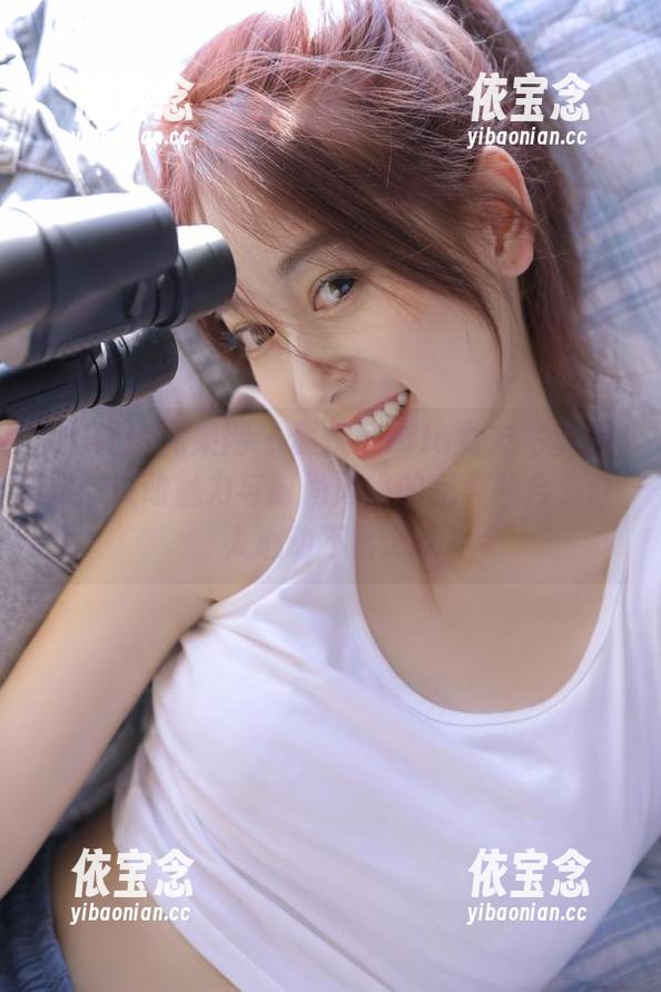 UGirls尤果网 - 夏倪可ella女友写真图册：灵动魅力与时尚风格的完美融合，让人心动不已.txt