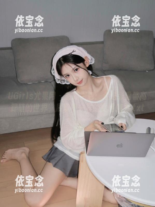 UGirls尤果网 - 最新图包：走进张雪馨高跟鞋的世界，展现不一样的女性魅力.txt