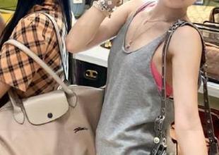 UGirls尤果网 - 跟随林妃媛的浴室之旅：无圣光套图，水汽中藏着的不止是泡泡！.txt
