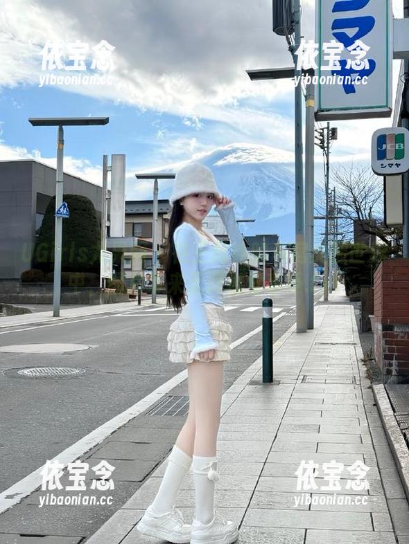 UGirls尤果网 - 在王雨纯的私房美腿世界中，图片带来无尽视觉享受.txt