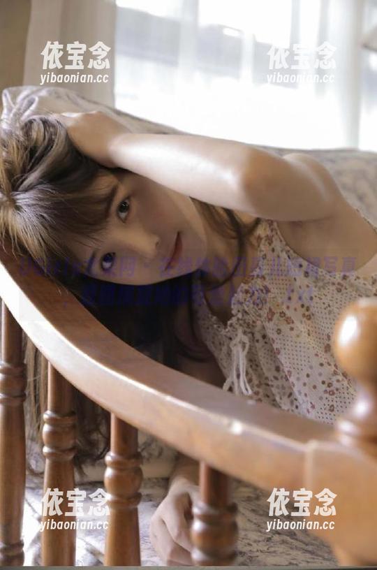 UGirls尤果网 - 在线体验田慕儿短裙写真，原图捕捉她的可爱魅力！.txt