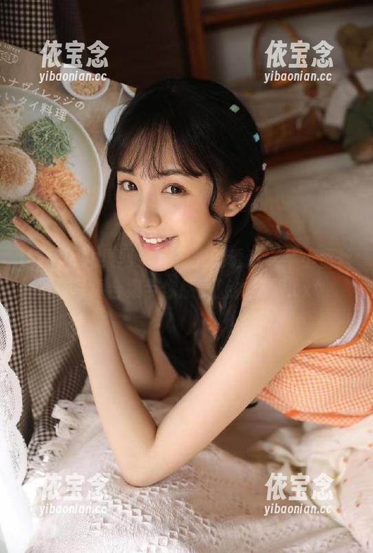UGirls尤果网 - 无圣光的诱惑，芊小童丝袜写真合集带你感受魅力无限.txt