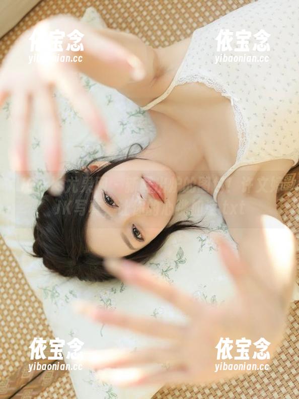 UGirls尤果网 - 新鲜出炉的图包！许文婷JK写真，让你的心跳加速.txt
