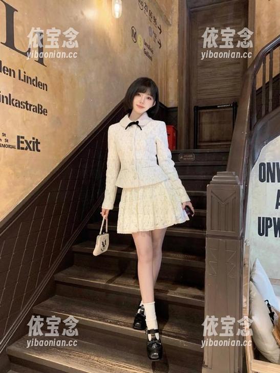 UGirls尤果网 - 免费，共享！霓梓心的秘书写真合集，带你体验不同的魅力！.txt