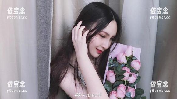 Vams子全套丝袜写真图包，展现出令人惊艳的艺术美感，值得收藏的一组精彩作品！.txt