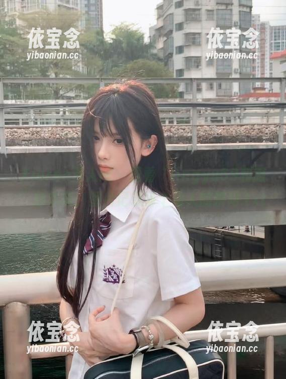 Xiuren秀人网 - 观看“lingyu69和服”的华美：图片记录每个动人的瞬间.txt