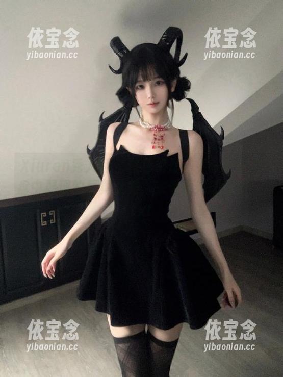 Xiuren秀人网 - 白色幻想：乔一一在网盘中展现的写真之美，来看看她的创意！.txt