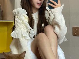 Xiuren秀人网 - 周慕汐baby的眼镜高清写真资源，笑看自己与世界的奇妙关系.txt