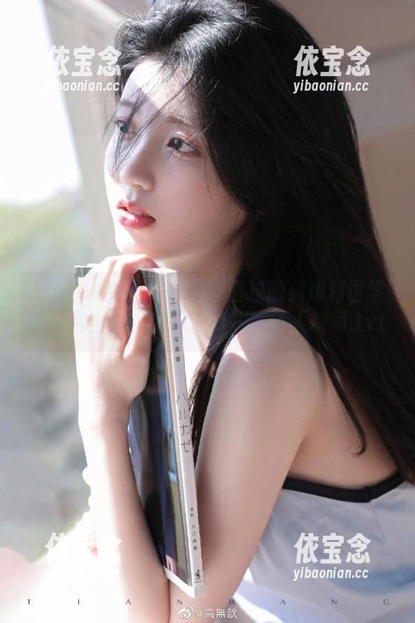 Xiuren秀人网 - 不可错过的抖娘利世学妹写真全集，倾心于每一张动人瞬间.txt