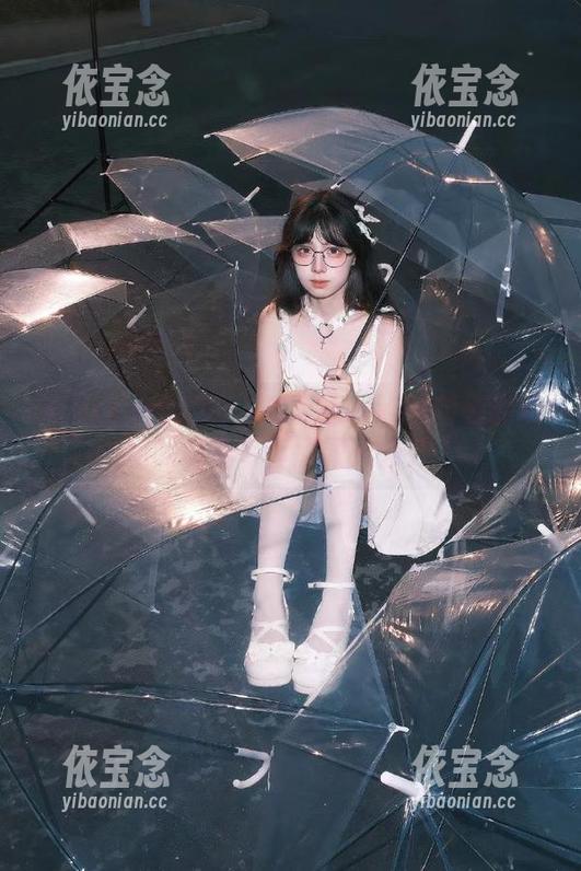Xiuren秀人网 - 解读杜viki的粉色韵味：她的精选写真原图大公开.txt