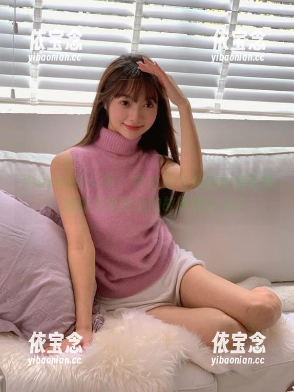 Xiuren秀人网 - 梦心月与她的女友写真，璀璨美图背后的故事探讨.txt