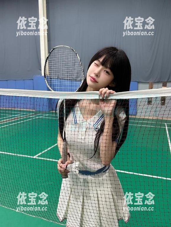 Xiuren秀人网 - 绯月樱-Cherry带你走进办公室的私拍写真，犹如梦幻般的艺术旅程.txt