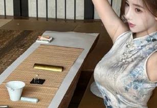 Xiuren秀人网 - 免费下载金小依的精美居家写真作品，点亮你的生活空间.txt