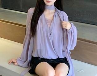 Xiuren秀人网 - 展现雨夕cy裸足的魅力，高清写真带来绝美视觉，优质壁纸不容错过.txt