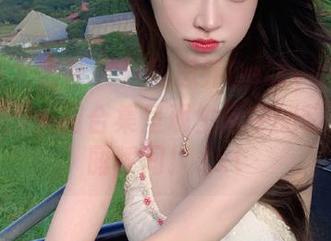YouMi尤蜜荟 - 从周思乔Betty的日常中找灵感：美图合集呈现生活中的艺术与美丽瞬间！.txt