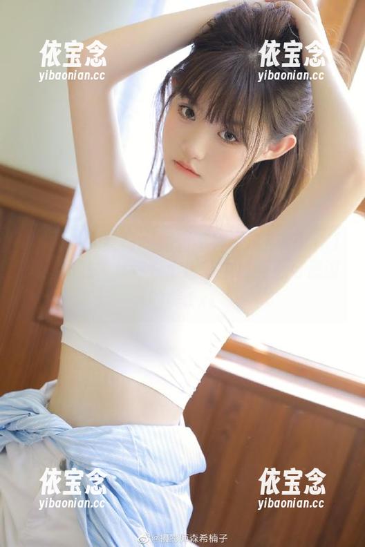 YouMi尤蜜荟 - 福利不容错过！宋KiKi美脚作品，从每一个细节中感受不可思议的美.txt