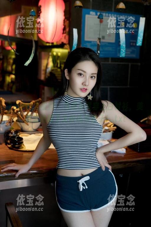 YouMi尤蜜荟 - 当谭小灵穿上白衬衫，美图里隐藏了无数搞笑段子！.txt