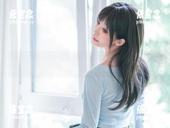 aqua水淼全新图集更新：带你探索蒂法旗袍与礼服的时尚世界.txt
