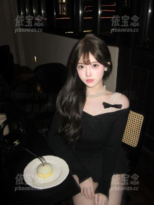 beautyleg - 看黄苇萱最新泳衣原图，谁说自嘲也不能妩媚动人？.txt
