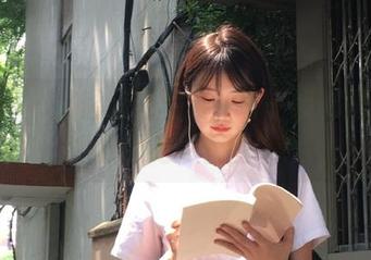 pans - 夏涵运动写真：每一帧都是美与力量的绝妙套图.txt