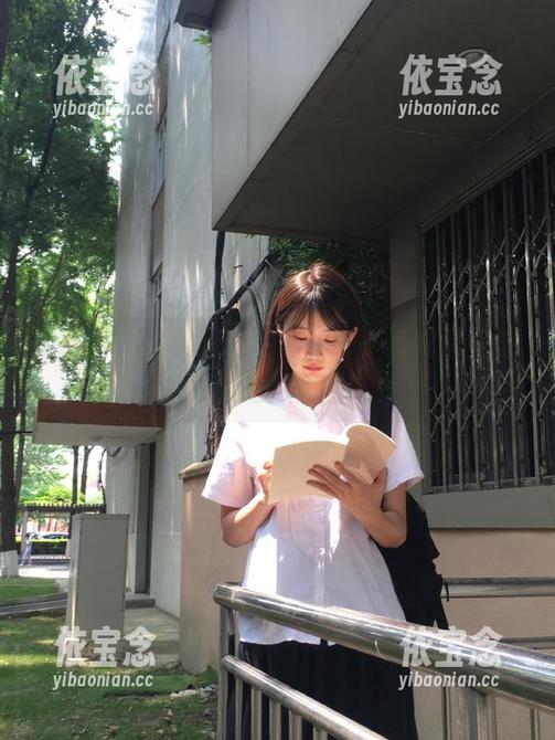 pans - 夏涵运动写真：每一帧都是美与力量的绝妙套图.txt